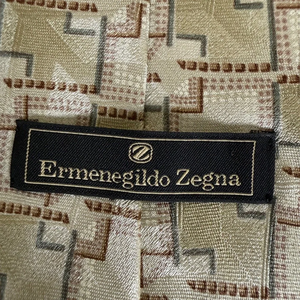 Ermenegildo Zegna Silk Tie Mens Olive Tan Geometric Square Pattern Made in Italy